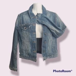 Jean jacket with studs / spikes